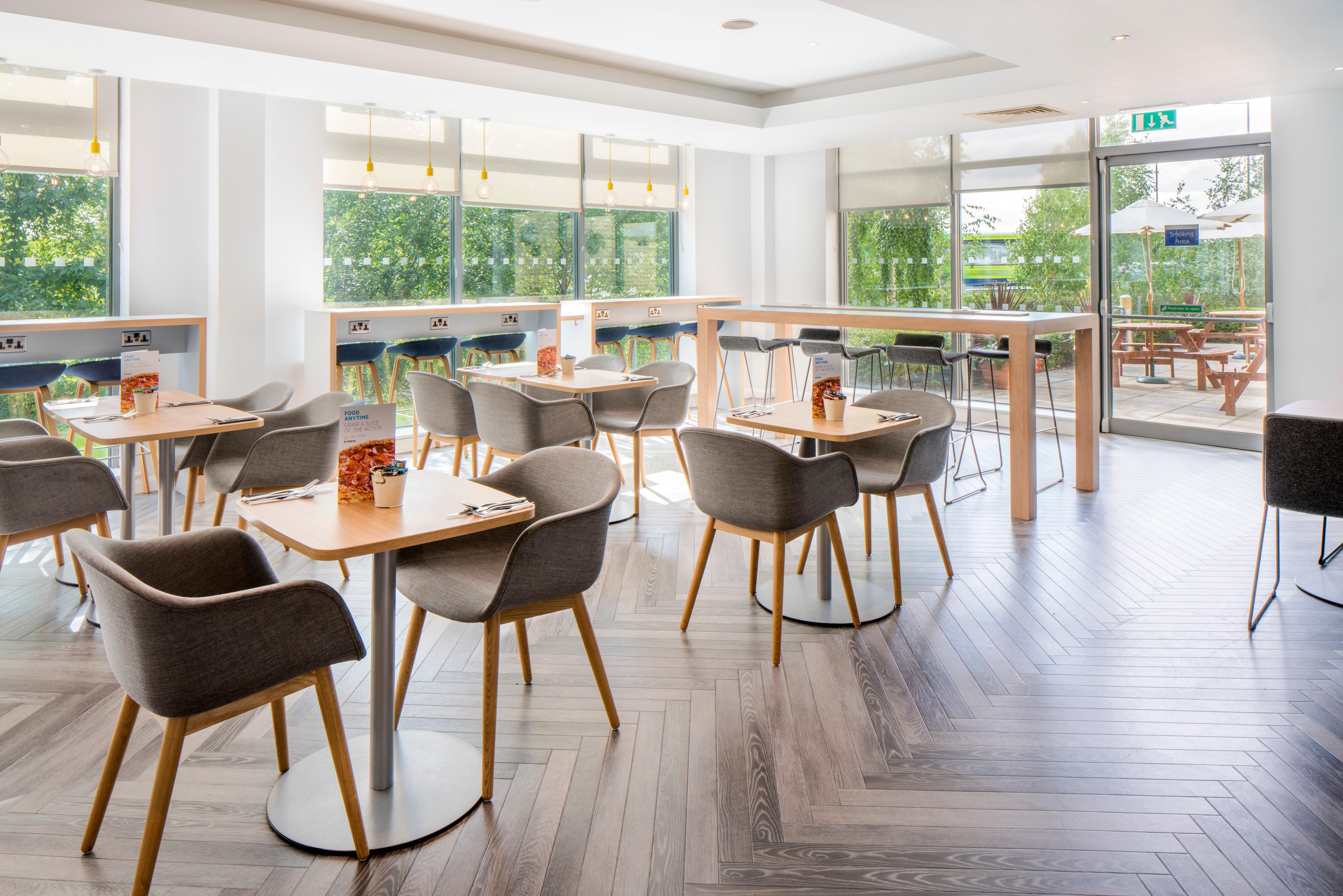 Holiday Inn Express Doncaster By Ihg Екстер'єр фото