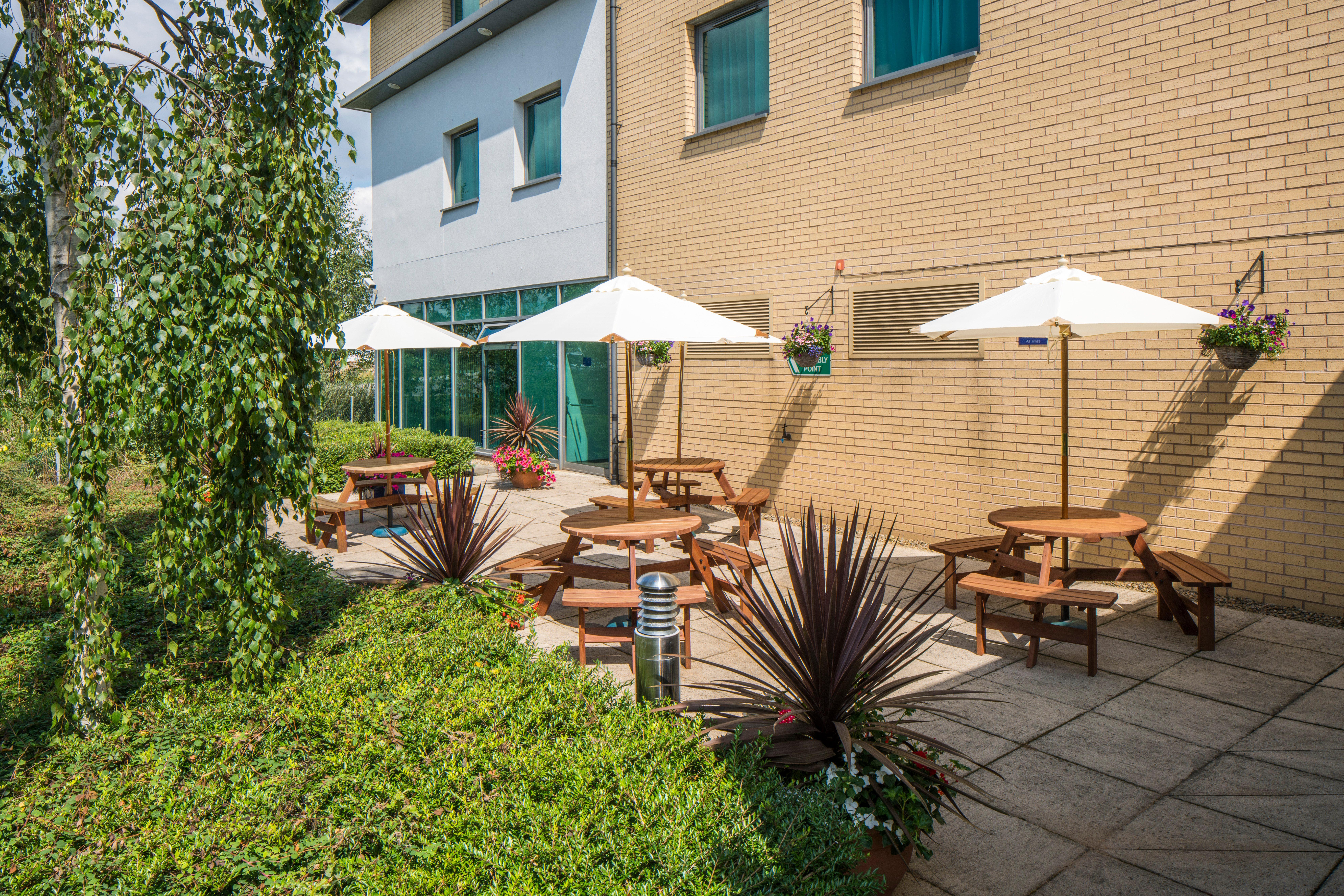 Holiday Inn Express Doncaster By Ihg Екстер'єр фото